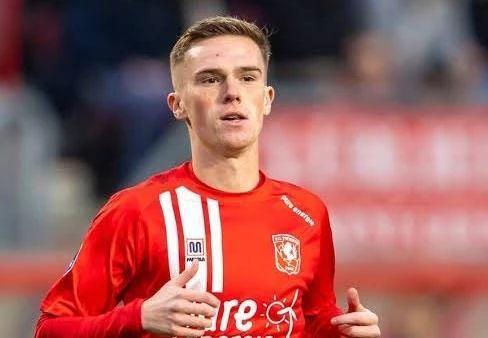 展示出令人 展示出令人