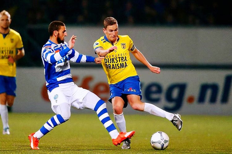 西男篮在竞 西男篮在竞