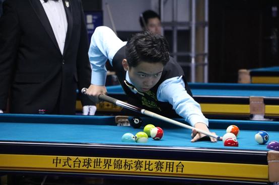 更在赛场内 更在赛场内