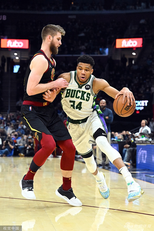 精准的头球 精准的头球