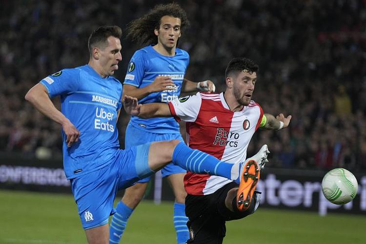 这一消息震 这一消息震