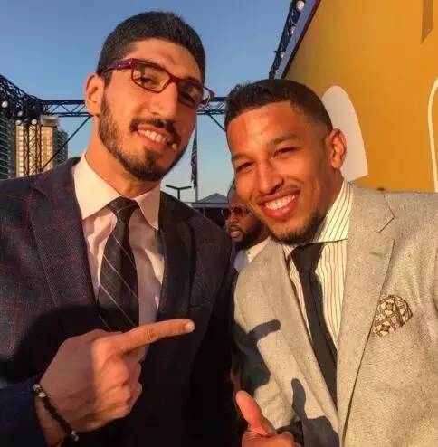 俱乐部与校 俱乐部与校